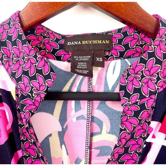 Dana Buchman - XS Womens Pink Short Sleeve Blouse Top Shirt Business Work Summer - Picture 3 of 4